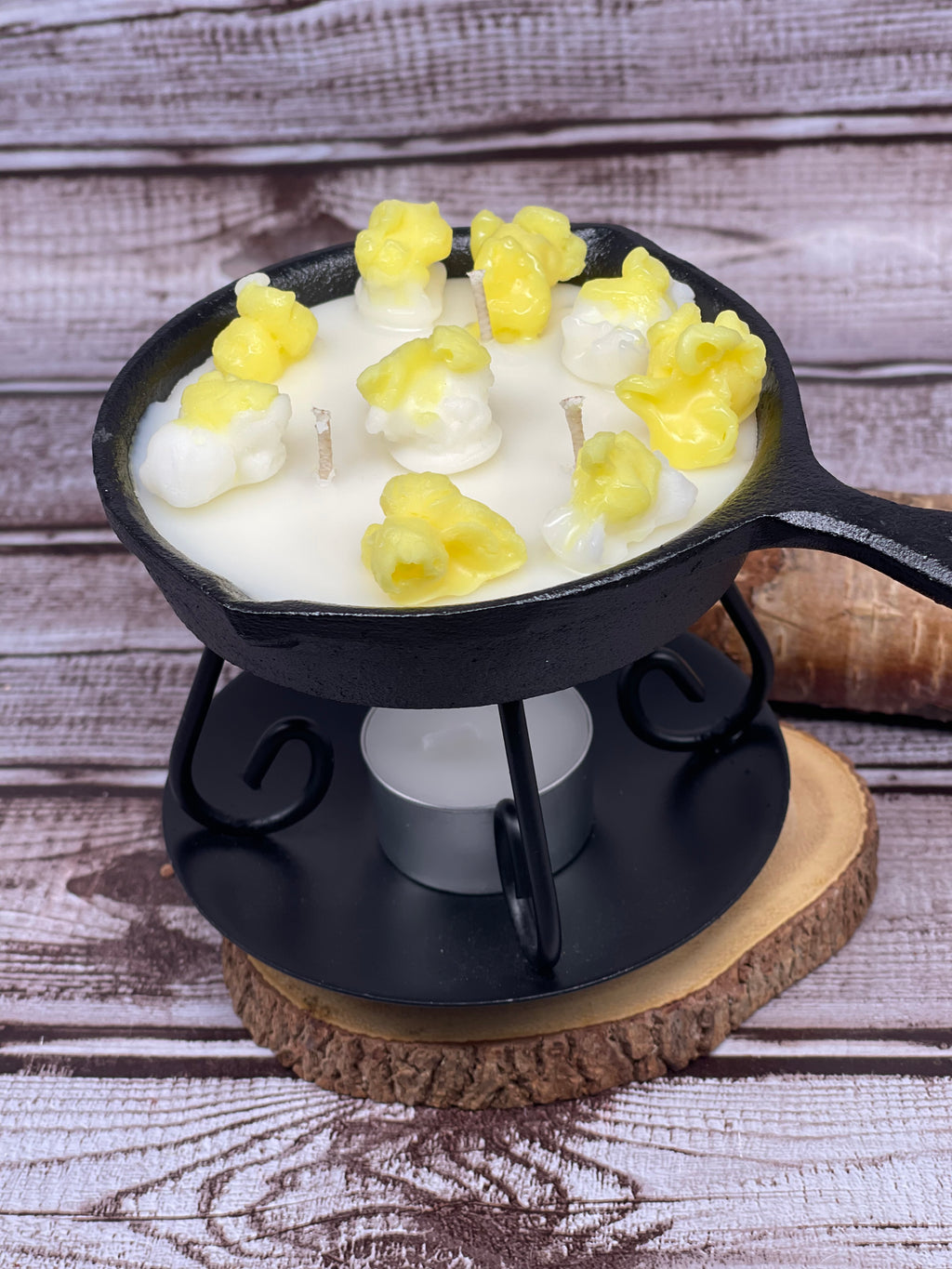 Cranberry Popcorn Skillet Candle