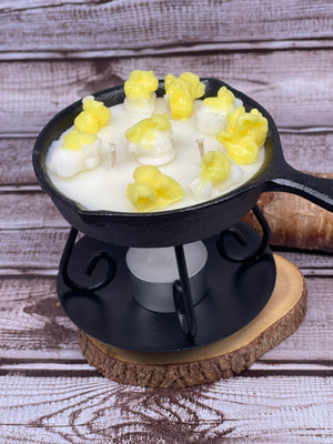Cranberry Popcorn Skillet Candle